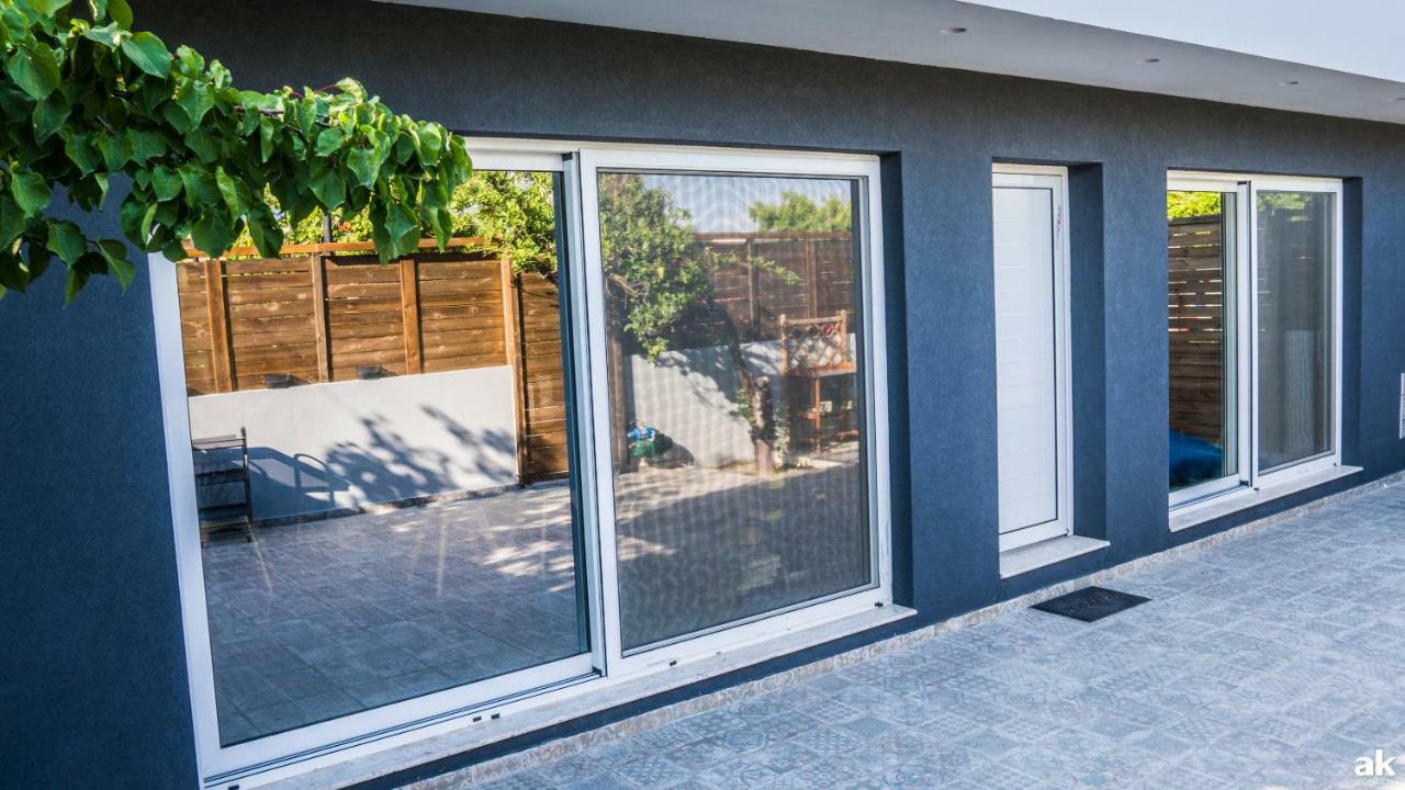 Heraklion Airport Family Lux Apartment Exterior foto