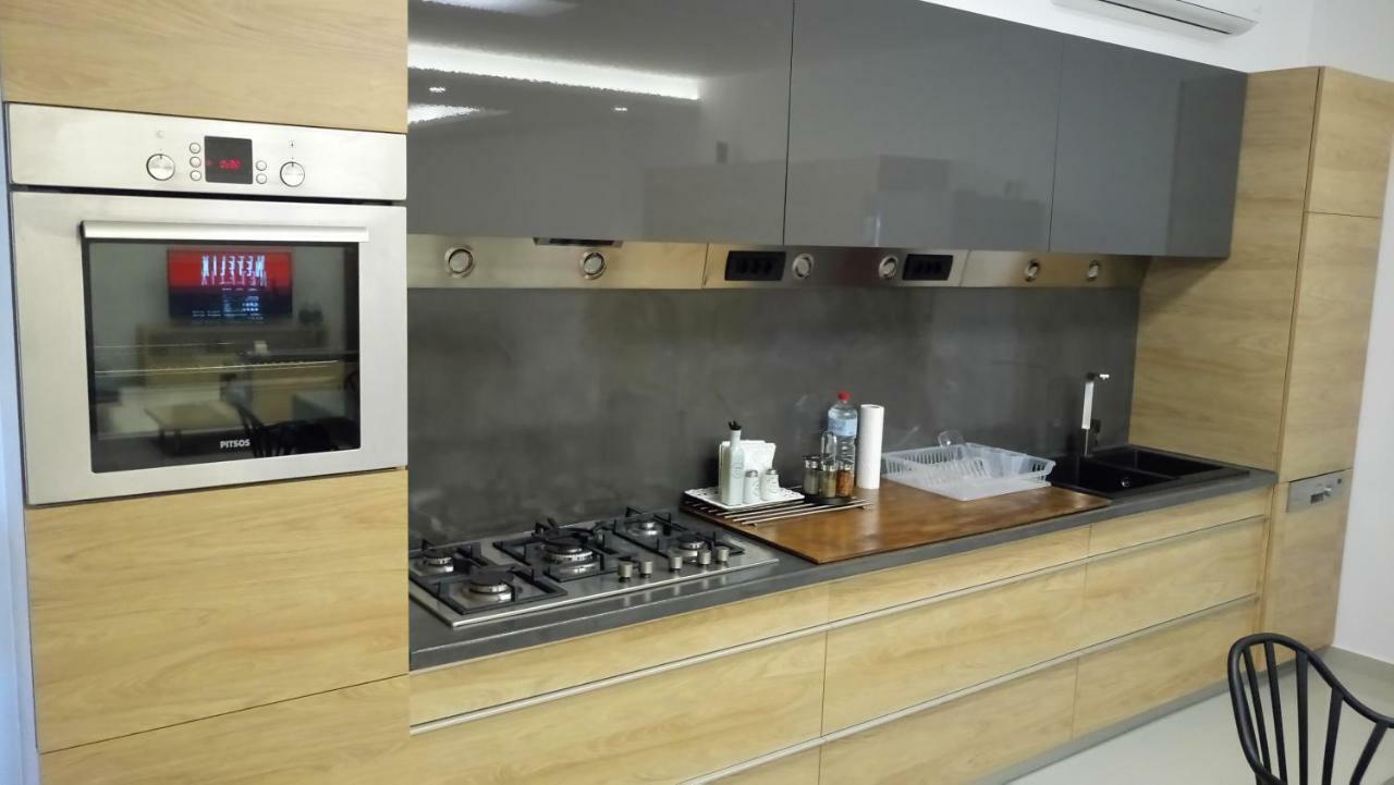 Heraklion Airport Family Lux Apartment Exterior foto