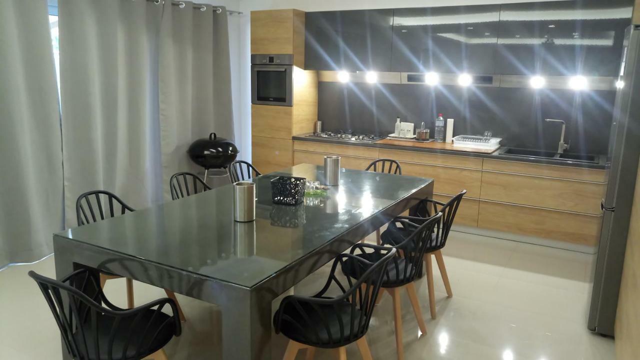 Heraklion Airport Family Lux Apartment Exterior foto